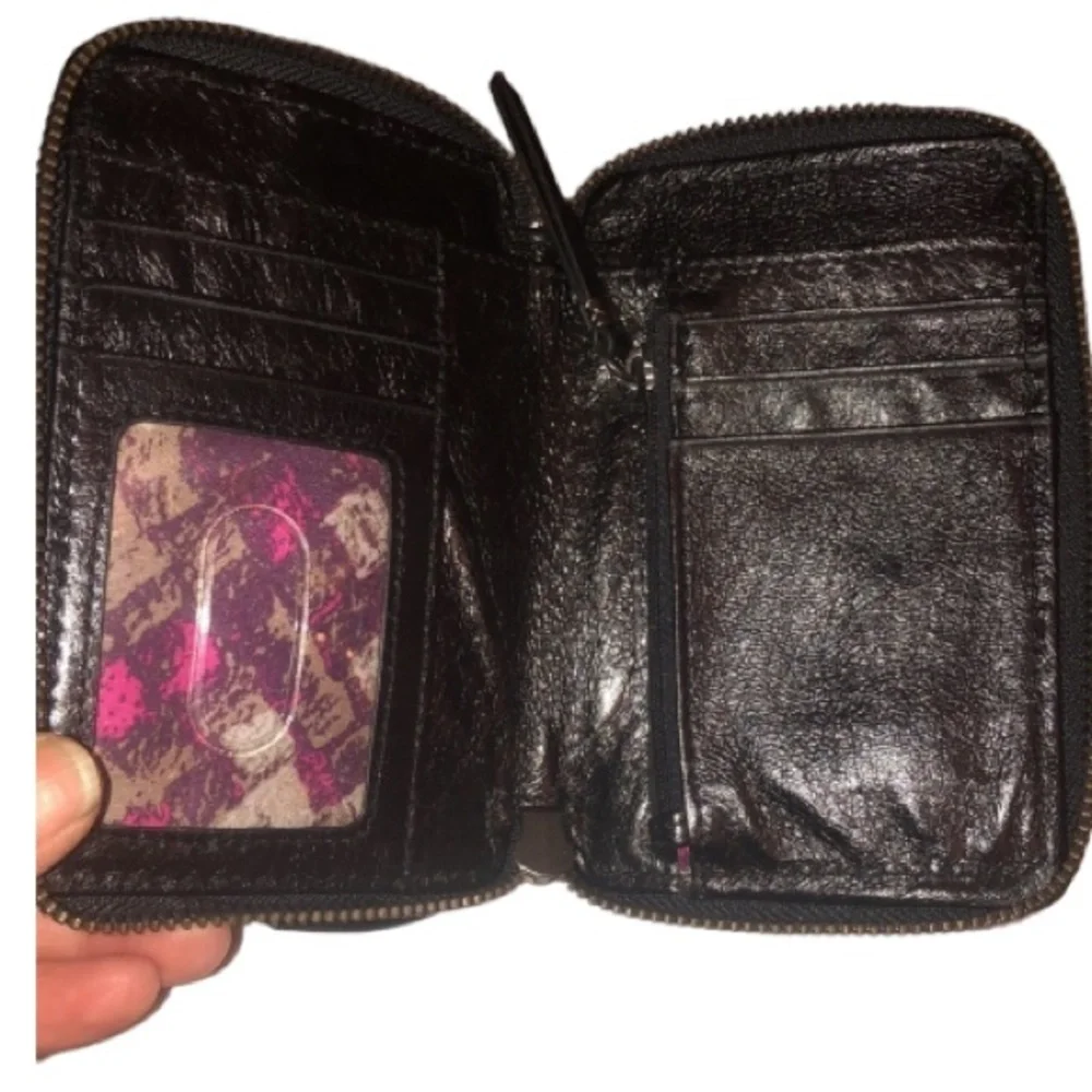 Elliott Lucca black Wigan genuine leather wallet / mobile & card case
